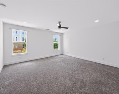 2249 Bird Street - Photo Thumbnail 12