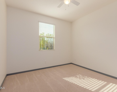 23692 W Watkins Street - Photo Thumbnail 10