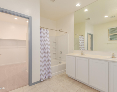 23692 W Watkins Street - Photo Thumbnail 5