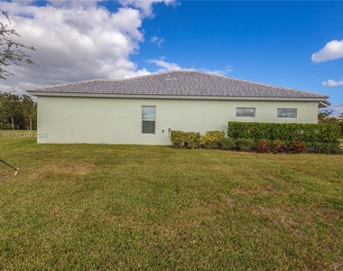 6555 Barbados Court - Photo Thumbnail 31