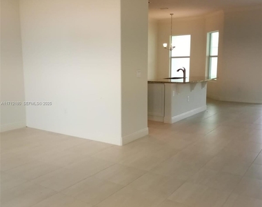 6555 Barbados Court - Photo Thumbnail 17