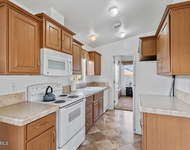 8865 E Baseline Road - Photo Thumbnail 13