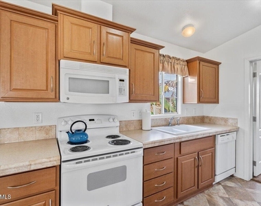 8865 E Baseline Road - Photo Thumbnail 3