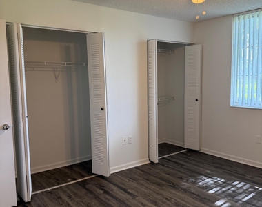 7872 Sonoma Springs Circle - Photo Thumbnail 11