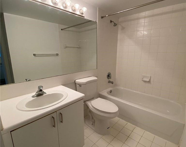 7872 Sonoma Springs Circle - Photo Thumbnail 12
