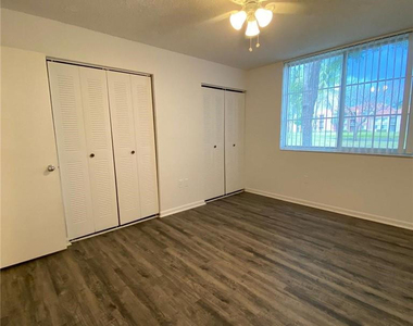 7872 Sonoma Springs Circle - Photo Thumbnail 10