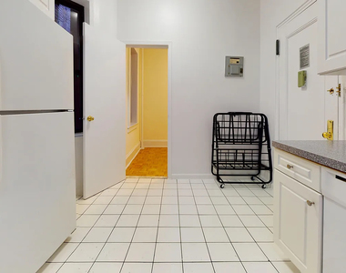 East 38th Street - Photo Thumbnail 6