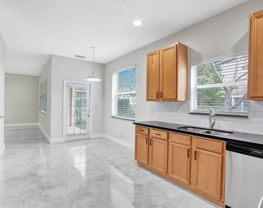 12645 Nw 8th Court - Photo Thumbnail 9