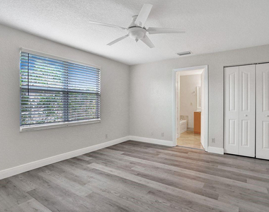 12645 Nw 8th Court - Photo Thumbnail 16