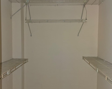 550 Se 2nd Avenue - Photo Thumbnail 9