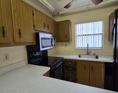 550 Se 2nd Avenue - Photo Thumbnail 7