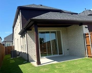 3020 Corvara Drive - Photo Thumbnail 15