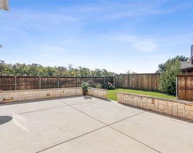 1501 Ector Drive - Photo Thumbnail 28