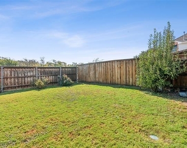 1501 Ector Drive - Photo Thumbnail 32