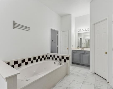 1501 Ector Drive - Photo Thumbnail 18