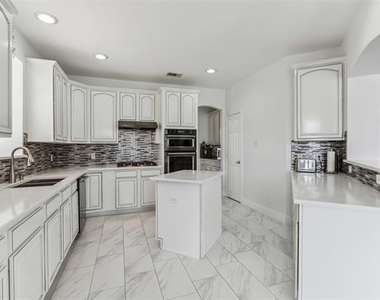 1501 Ector Drive - Photo Thumbnail 3
