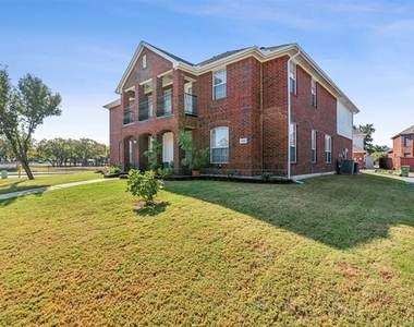 1501 Ector Drive - Photo Thumbnail 2