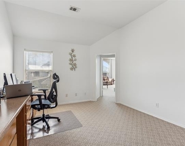 1501 Ector Drive - Photo Thumbnail 27