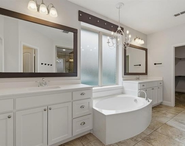 3605 Meridian Avenue - Photo Thumbnail 13