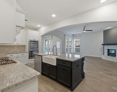 3605 Meridian Avenue - Photo Thumbnail 6