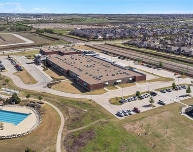 3605 Meridian Avenue - Photo Thumbnail 37