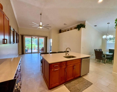 315 Coral Trace Lane - Photo Thumbnail 14
