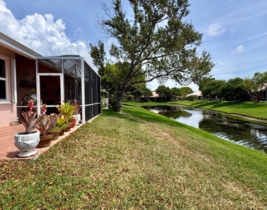 315 Coral Trace Lane - Photo Thumbnail 12