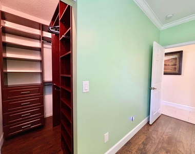 315 Coral Trace Lane - Photo Thumbnail 22