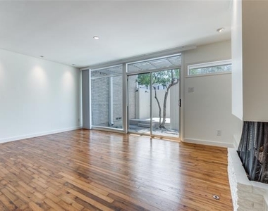3321 Cole Avenue - Photo Thumbnail 1