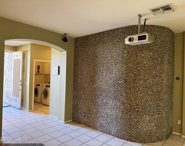 20456 N 94th Lane - Photo Thumbnail 6