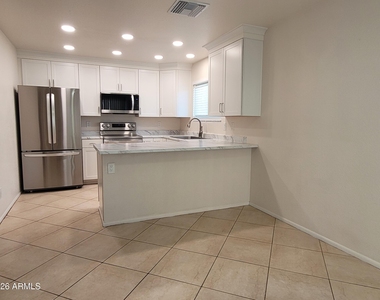3910 E Shomi Street - Photo Thumbnail 6