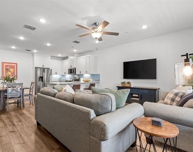 2529 Barnwood Lane - Photo Thumbnail 2