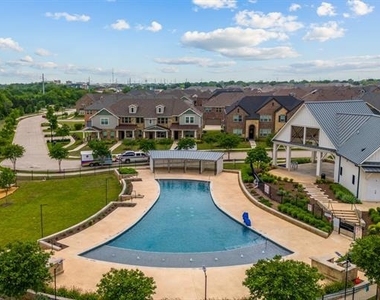 2529 Barnwood Lane - Photo Thumbnail 37