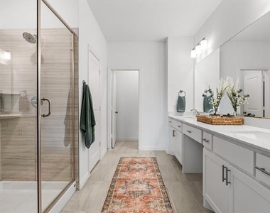 2529 Barnwood Lane - Photo Thumbnail 25