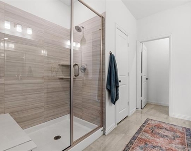 2529 Barnwood Lane - Photo Thumbnail 27