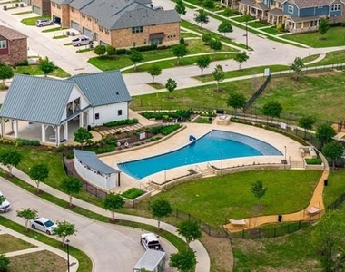2529 Barnwood Lane - Photo Thumbnail 36