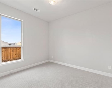 2232 Grey September Street - Photo Thumbnail 30