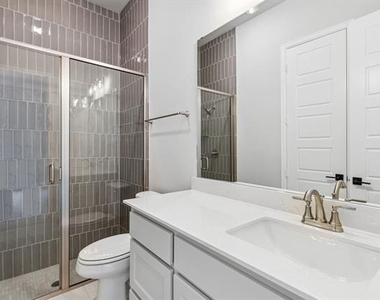 2232 Grey September Street - Photo Thumbnail 28