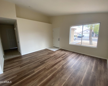 10849 W Monterosa Street - Photo Thumbnail 4