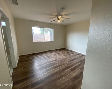 10849 W Monterosa Street - Photo Thumbnail 10