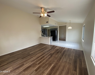 10849 W Monterosa Street - Photo Thumbnail 7