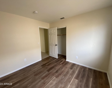 10849 W Monterosa Street - Photo Thumbnail 16