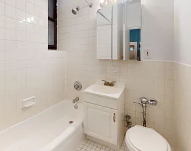 337 East 90th Street - Photo Thumbnail 6