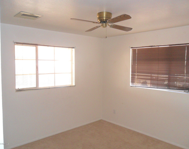 11356 N 113th Avenue - Photo Thumbnail 6