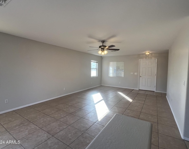 12410 W Pershing Street - Photo Thumbnail 1