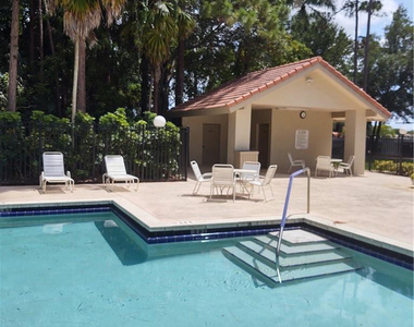 5801 Coach House Circle - Photo Thumbnail 31