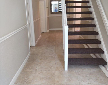 5801 Coach House Circle - Photo Thumbnail 4