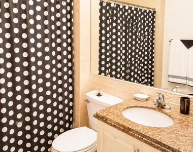 13 W Harbour Isle Dr Drive W - Photo Thumbnail 6
