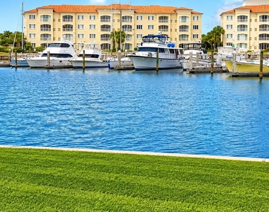 13 W Harbour Isle Dr Drive W - Photo Thumbnail 8