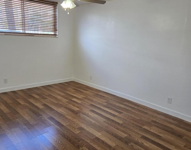 104 Paradise Harbour Boulevard - Photo Thumbnail 11